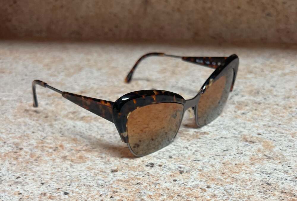 SEE MONDO Bernadette Cat Eye Sunglasses in Tortoise Shell